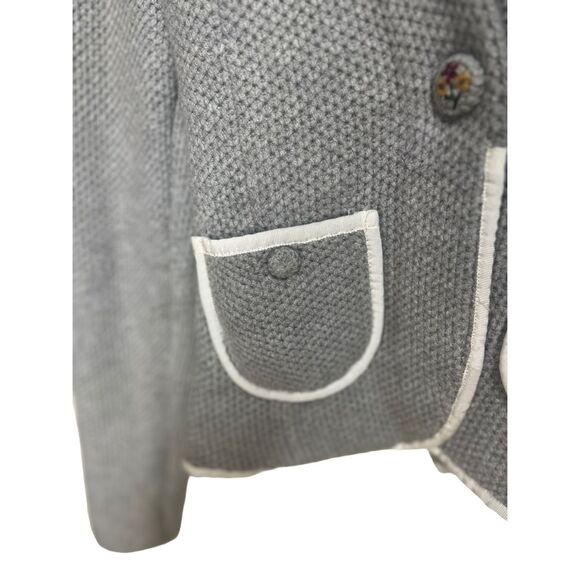 Moth Anthropologie Women's Gray Cardigan Sweater flower buttons Size Small - Picture 8 of 11